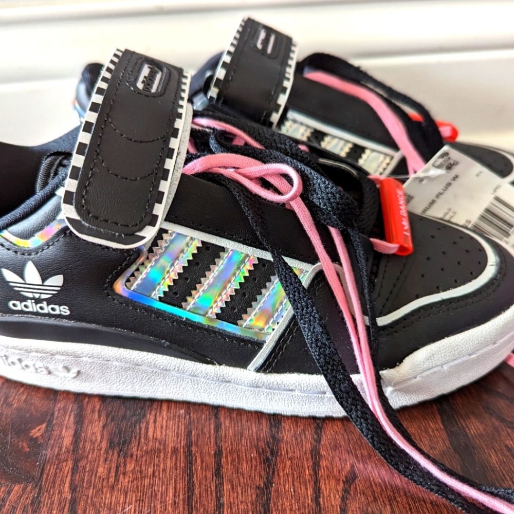 Adidas Forum Plus, "I Love Dance" size 5 NEW